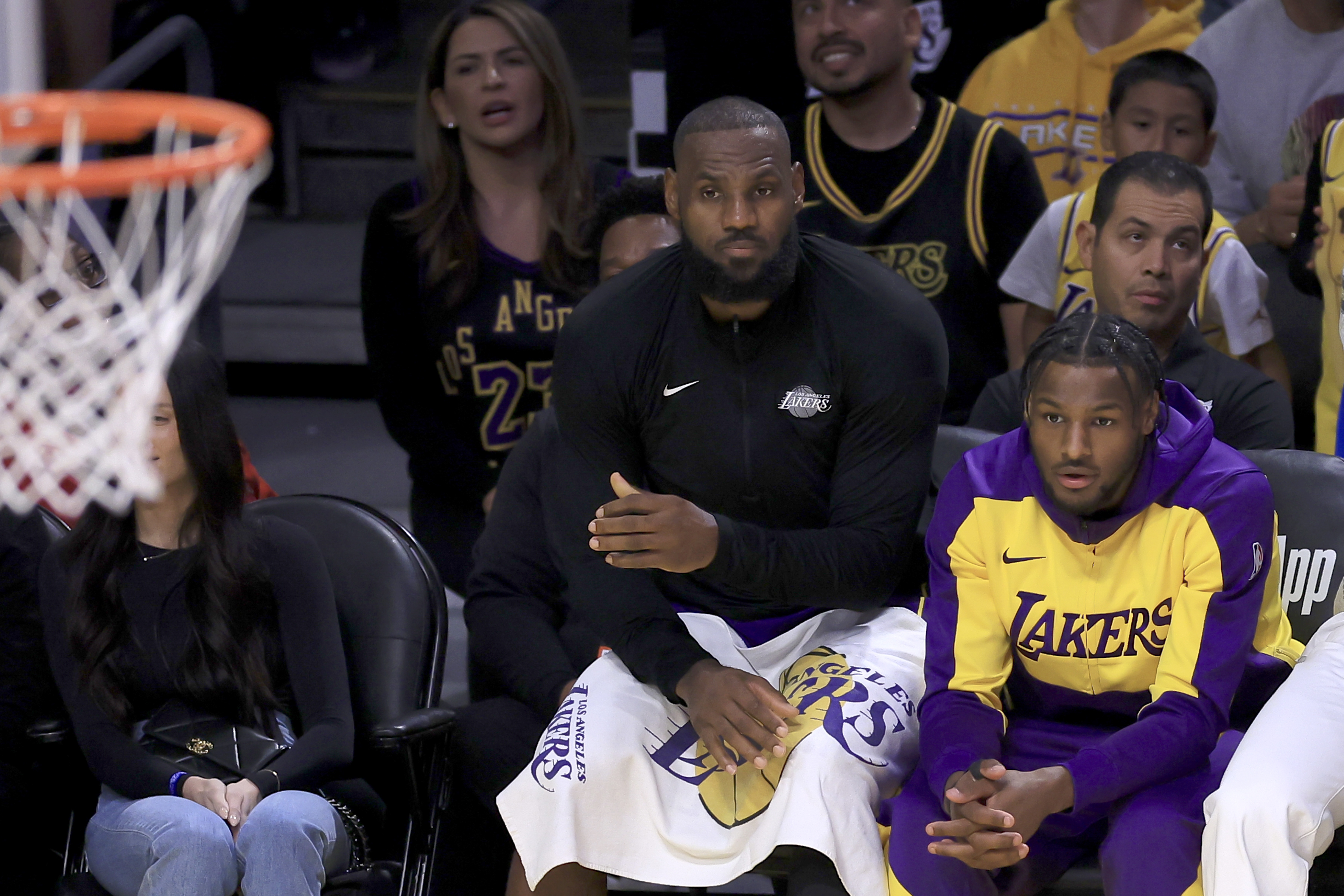 500彩票-巴克利畅谈詹姆斯父子同台：史无前例的珍贵时刻 难以言喻的美妙体验