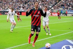 罗马诺：埃基蒂克决定今夏离开法鹰，目前已有英超豪门开始接洽